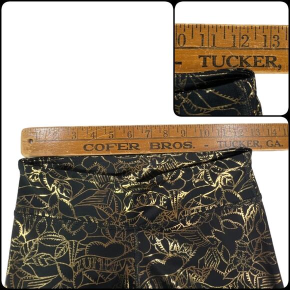 Zumba Love Metallic Capri Leggings Extra Small (XSpicy) Gold Black - Picture 9 of 12